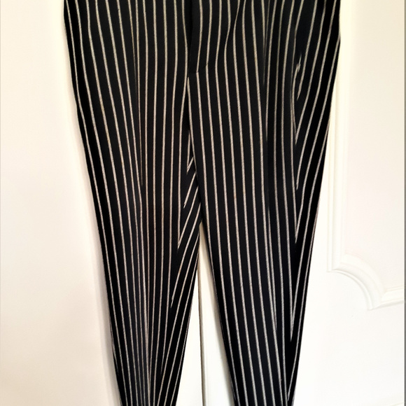 ZARA WOMEN B/W Pin Striped Slacks, Classic - Picture 3 of 6